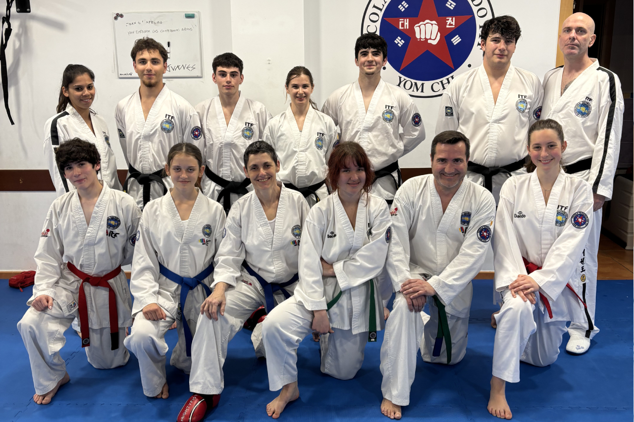 Entrenamiento físico y defensa personal para adultos en gimnasio de Malgrat de Mar